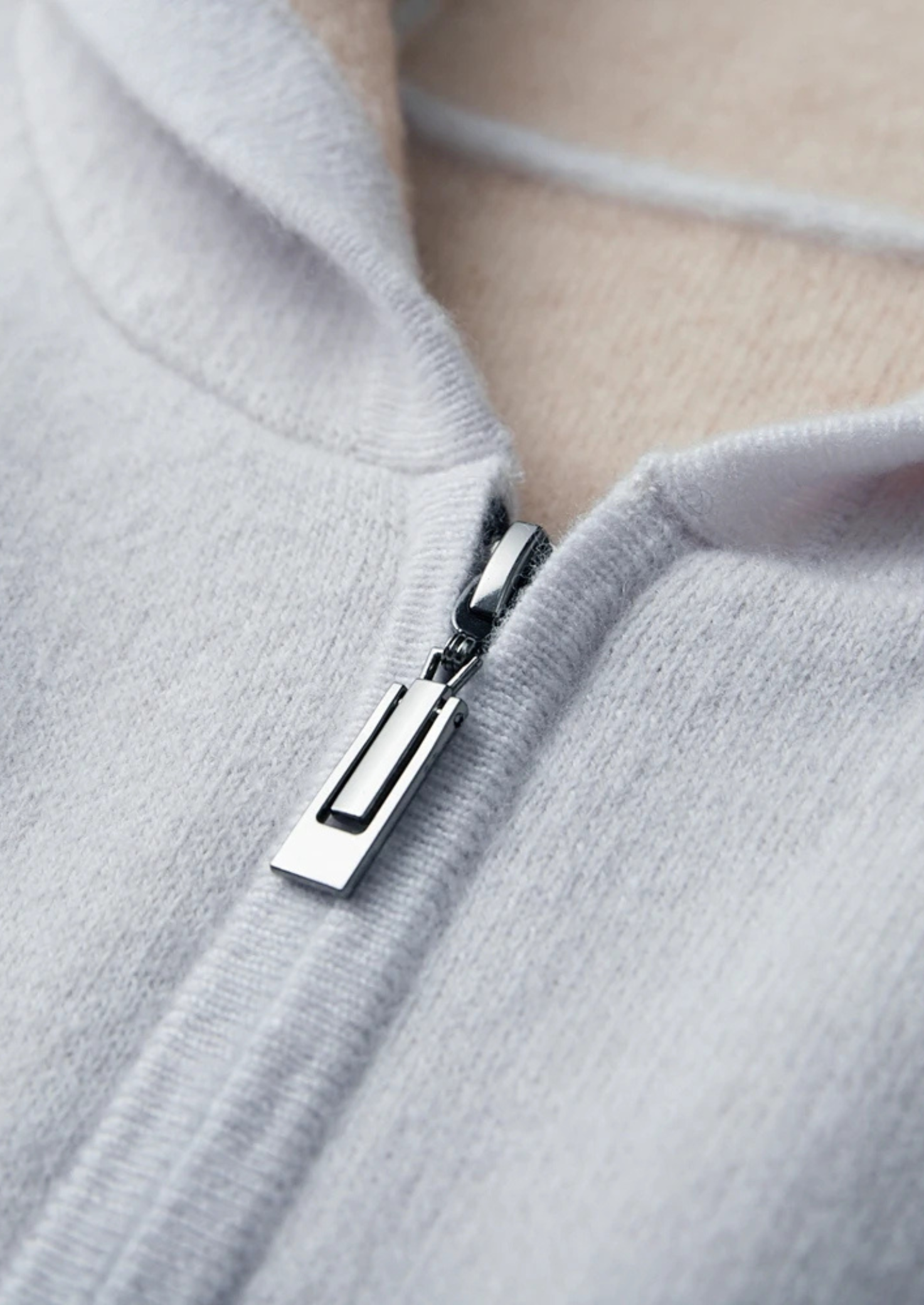 EA | CASHMERE HOODIE MET RITS (TWEE KLEUREN)