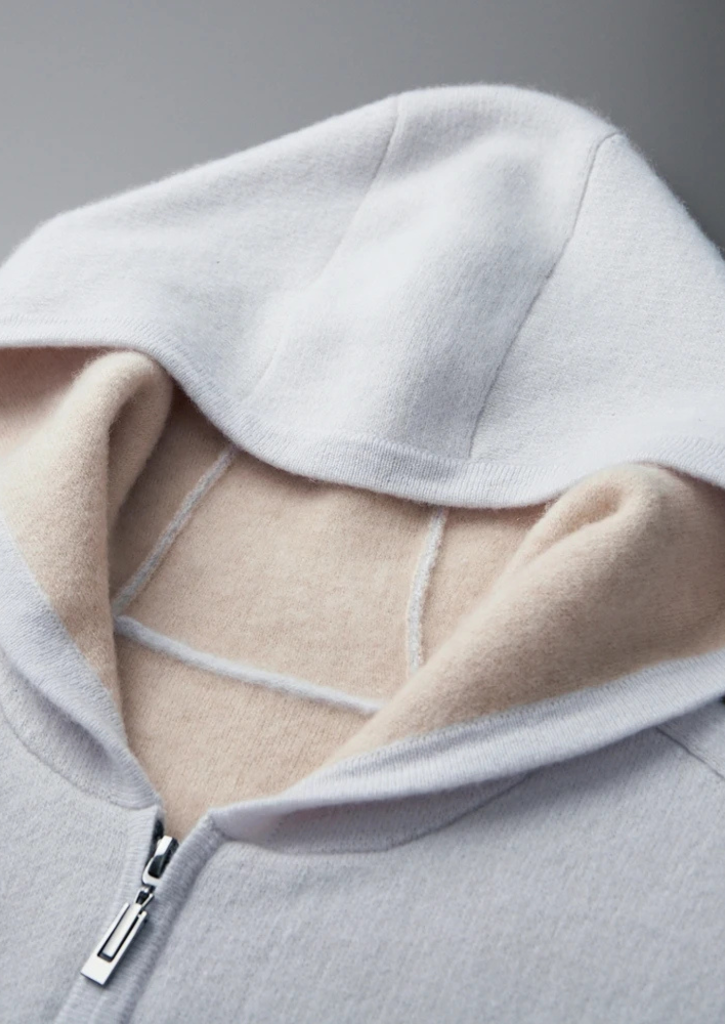 EA | CASHMERE HOODIE MET RITS (TWEE KLEUREN)