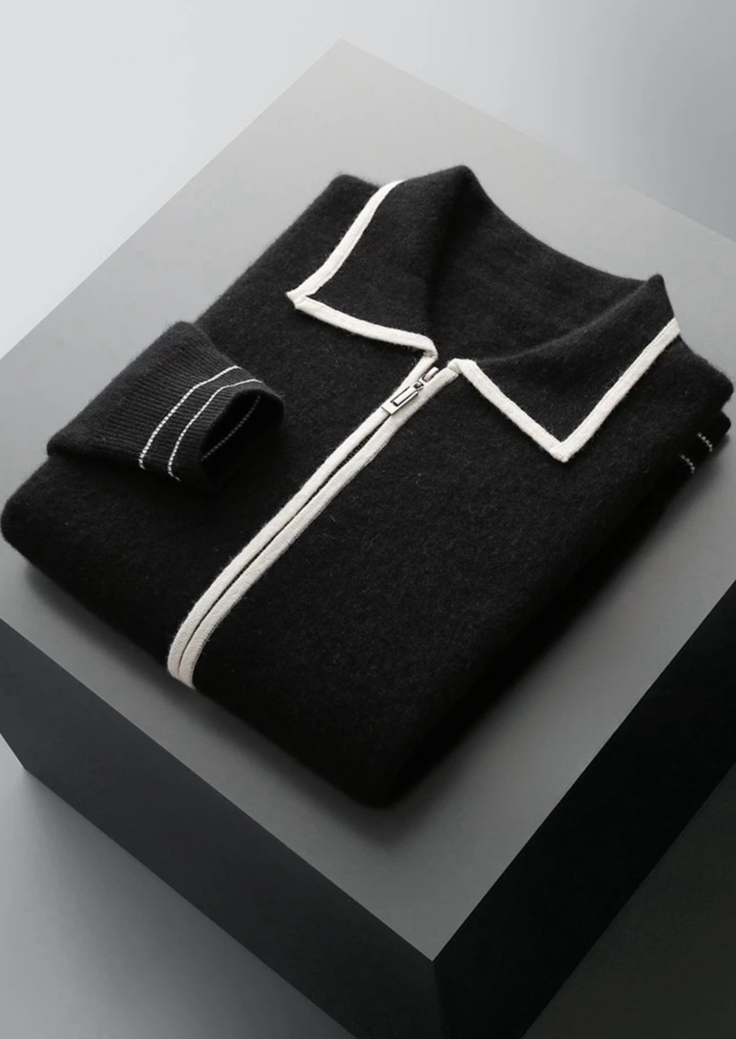 EA | EXTRA-FIJNE WOL POLO CARDIGAN