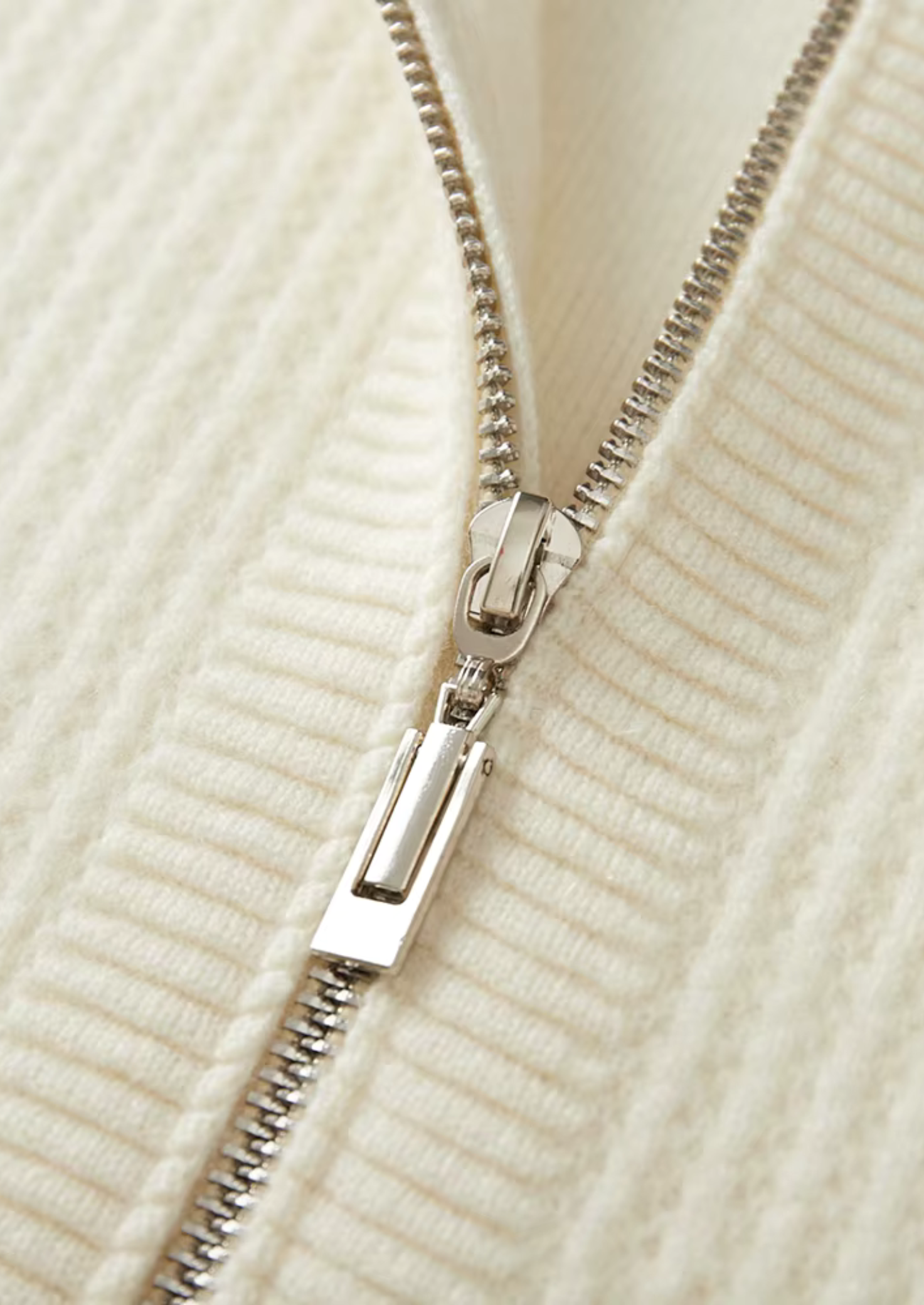 EA | EXTRA-FIJNE WOL RIB ZIP HOODIE