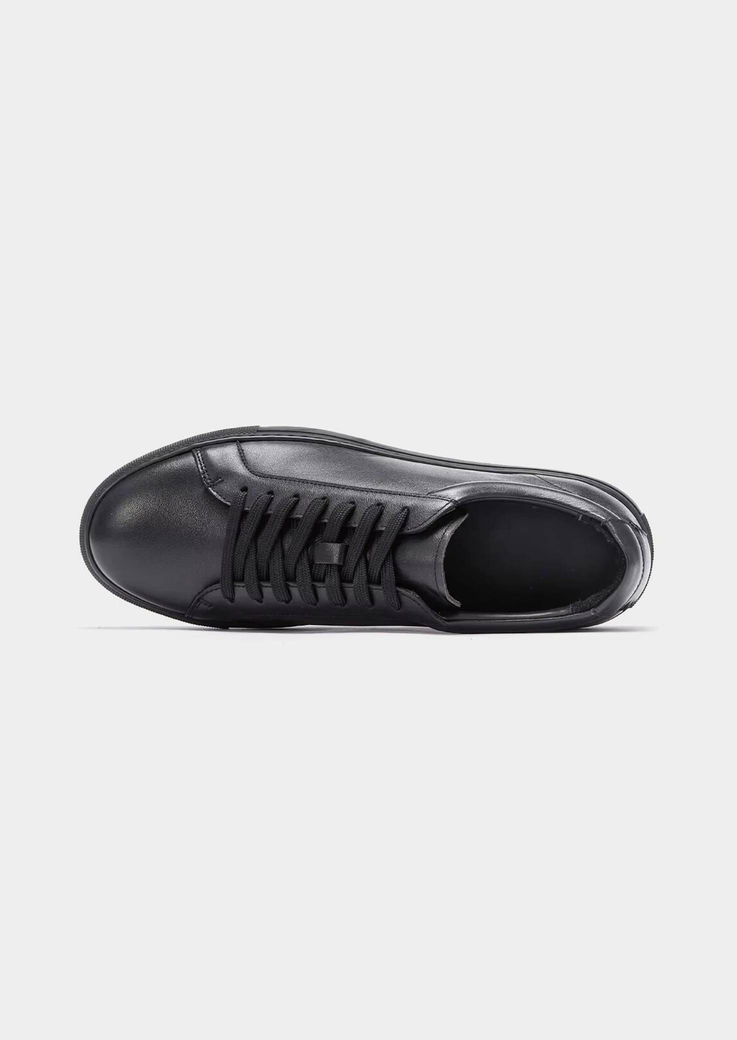EA | LEREN ESSENTIAL SNEAKER – ZWART